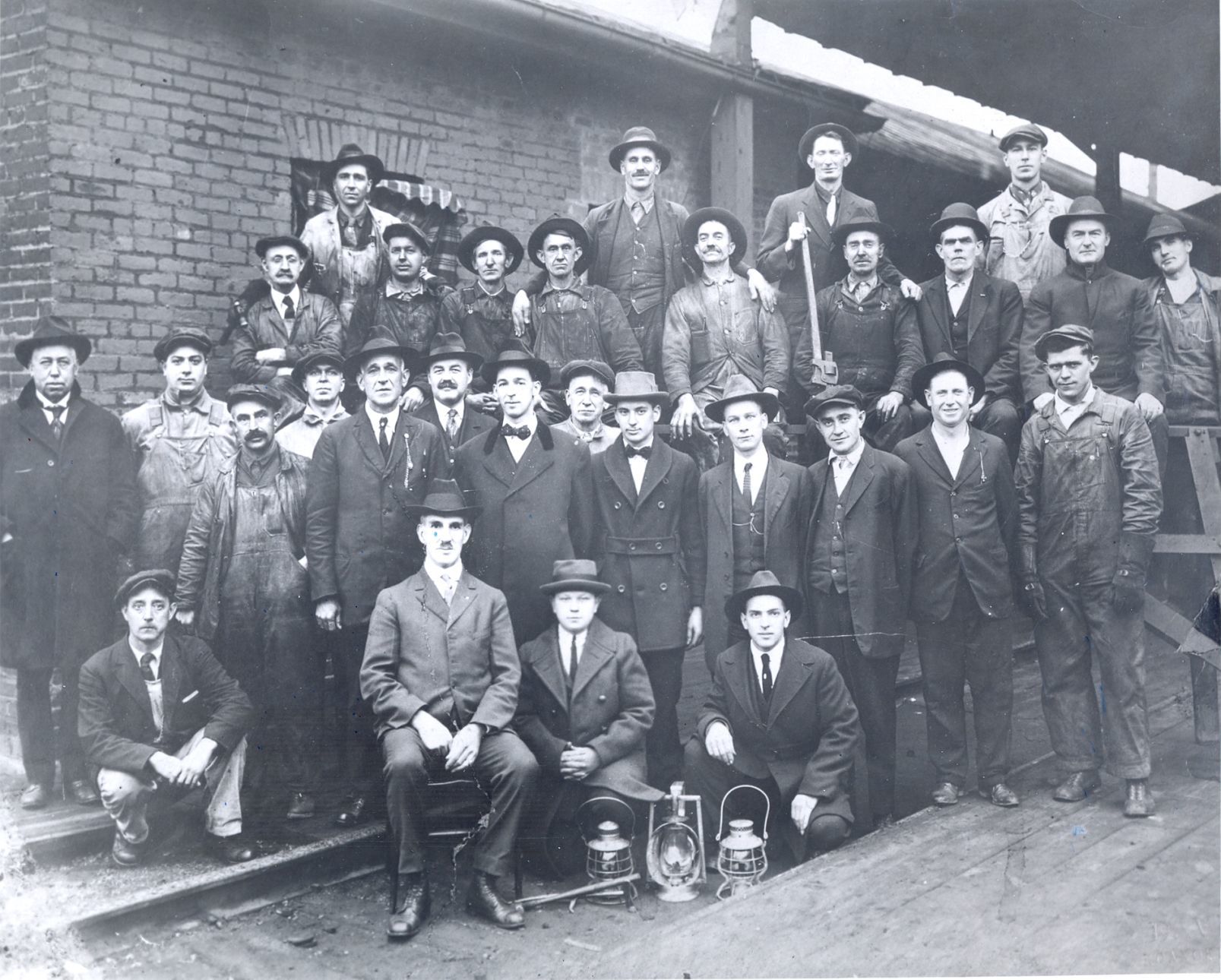 N&W crew